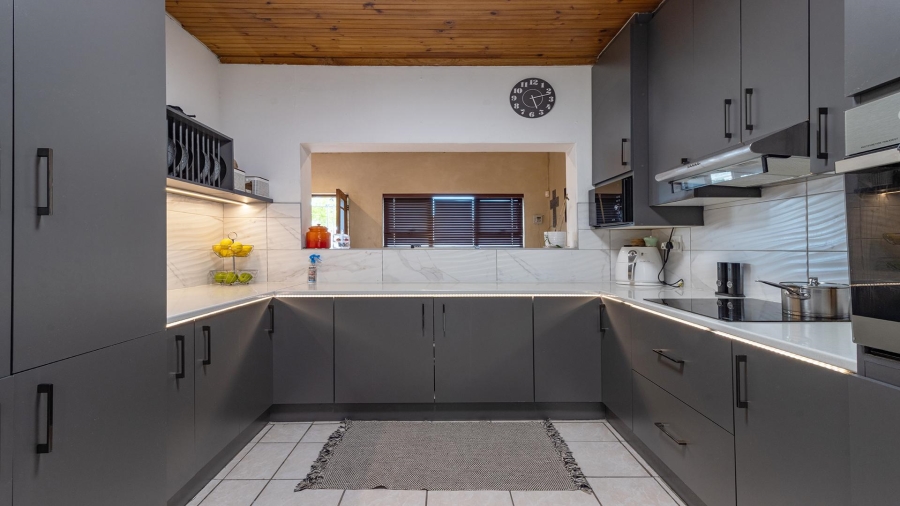 3 Bedroom Property for Sale in Belhar Western Cape